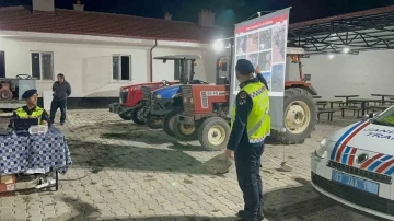 213 traktör ve tarım aracı  sürücüsüne jandarma eğitim verdi
