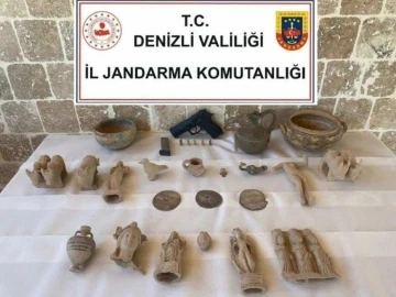 23 parça tarihi eserle yakalandı
