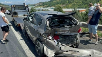 6 aracın karıştığı zincirleme kaza: 6 yaralı
