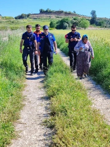 63 yaşındaki kayıp yaşlı kadın ormanlık alanda bulundu
