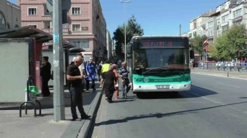 65 yaş ve üzerine dokunan yandı
