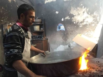 7 kuşaktır kalaycılar: Yaşar Usta mesleğin son temsilcisi
