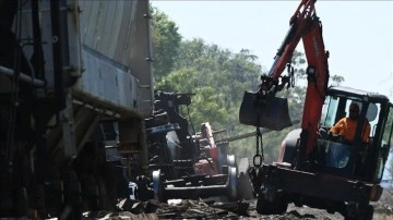 ABD'nin Kuzey Dakota eyaletinde tehlikeli madde taşıyan yük treni raydan çıktı