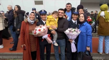 Abla kardeş hayallerindeki polislik mesleğine aynı sıralarda kavuştu
