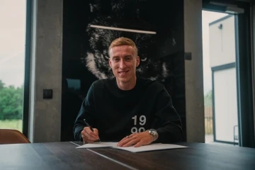 Adam Buksa, Midtjylland ile sözleşme imzaladı

