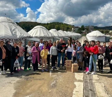 Adanalı kebapçı, depremzede kadınları unutmadı
