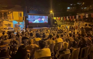 Adanalıların yazlık sinema nostaljisi sürüyor
