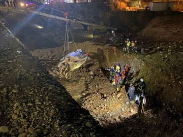 Adıyaman’daki feci kaza kamerada: 1 polis hayatını kaybetti, 1 polis yaralandı
