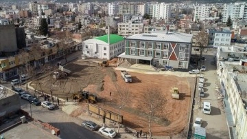 Adıyaman'da depremzede esnaf için "prefabrik çarşı" kuruluyor