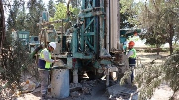 Adıyaman'da depremzedelerin su ihtiyacını karşılamak için yeni kuyular açılıyor