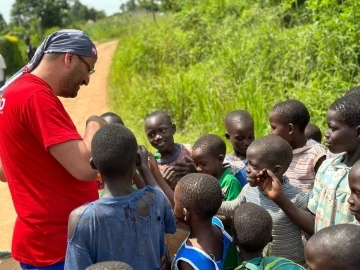 ‘’Afrika’da yapılacak çok iş, gidilecek çok yer, görülecek çok insan var’’
