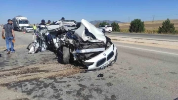 Afyonkarahisar’da feci kaza: 1 ölü, 1 yaralı
