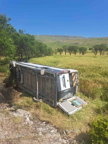 Afyonkarahisar’da yolcu minibüsü devrildi: 7 yaralı
