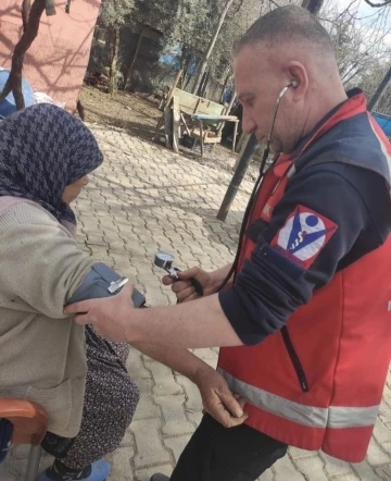 Afyonkarahisar UMKE ekipleri afet bölgesinde çalışmalarını sürdürüyor
