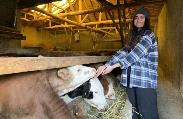 Ailesi evlenip gitmesini beklerken, o babasının işini devralıp sütçülüğe başladı
