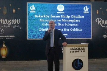 AK Parti Milletvekili Aday Erdoğmuş, imam hatiplilerle bir araya geldi
