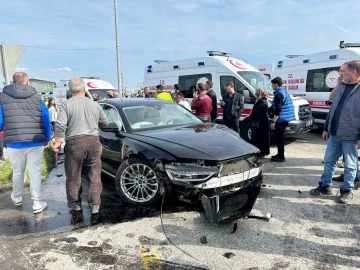 AK Partili vekilin karıştığı kazada 5 kişi yaralandı