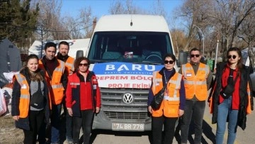 Akademisyenler, depremi yaşayan gebe ve lohusalarla görüştü