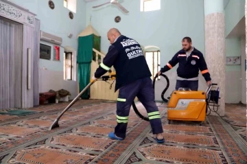 Akdeniz’de camiler Ramazan ayına hazır
