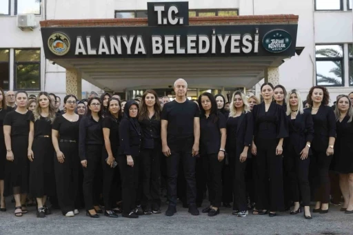 Alanya Belediyesinden kadına şiddete siyah tepki
