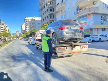 Alanya’da 3 araç trafikten men edildi
