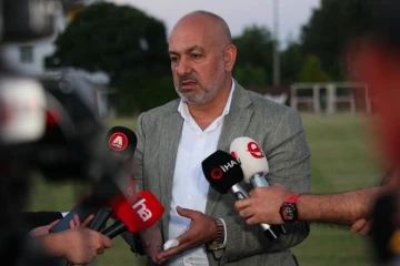 Ali Çamlı: &quot;Olmayanı harcayan esnaf batar&quot;
