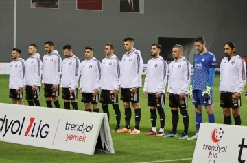 Altaylı futbolculardan ortak bildiri
