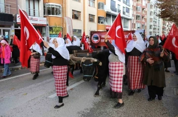 Anadolu’nun işgaline karşı tek yürek olan kadınların Milli Mücadele ruhu 104 yıl sonra yaşatıldı