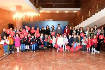 Anadolu Üniversitesi ailesi bayramlaşma töreninde bir araya geldi
