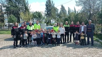 Anaokulu öğrencileri Polis Haftası’nı kutladı
