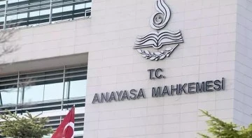 Anayasa Mahkemesi'nden Dezenformasyon Yasası kararı