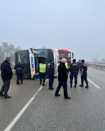 Ankara’da yolcu otobüsü devrildi: 6 yaralı
