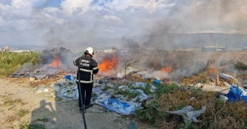 Antakya’da çöplük yangını
