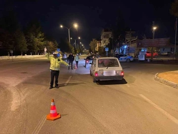 Antalya’da 7 ilçede eş zamanlı &quot;Umuma Açık Yer Denetimi ve Yol Uygulaması&quot;
