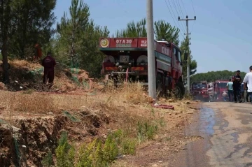 Antalya’da çıkan orman yangını ekipler ve vatandaş işbirliğiyle söndürüldü
