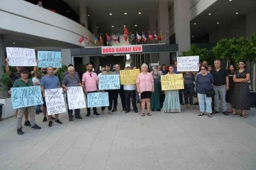 Antalya’da Doğu Garajı AVM esnafı, kapalı dükkanlardan dertli
