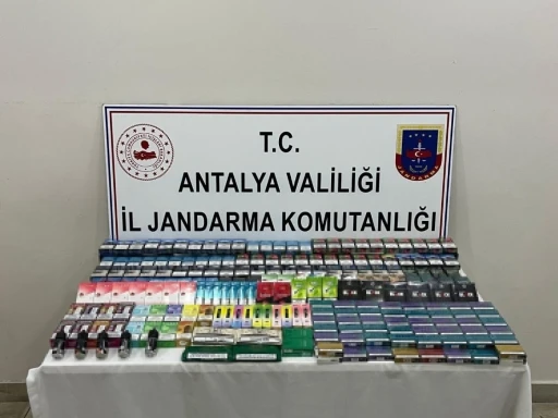 Antalya’da kaçak sigara operasyonu
