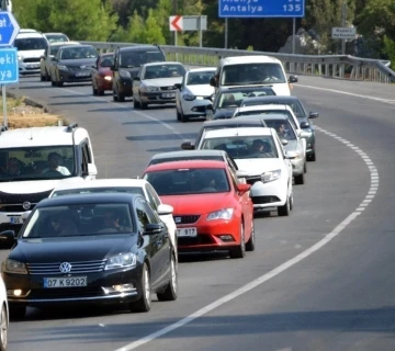 Antalya’da motorlu kara taşıtı sayısı 1 milyon 336 bin 174 oldu
