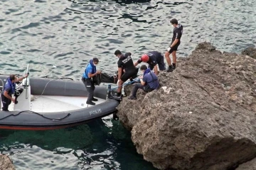 Antalya falezlerde kadın cesedi bulundu