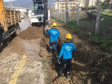 Arıza ve kayıplara sebep olan içme suyu hatları yenileniyor
