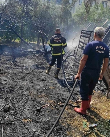 Arsuz’da bahçe yangını
