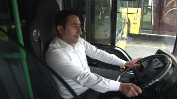 Ataşehir’de martıyı kurtaran İETT şoförü o anları anlattı
