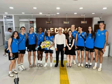 Aydın Büyükşehir Belediyespor Kadın Voleybol Takımı sağlık taramasından geçti
