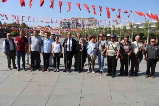 Aydın’da beyaz bastonun önemine dikkat çekildi
