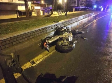 Aydın’da motosikletli polis timi otomobille çarpıştı: 2 polis yaralı