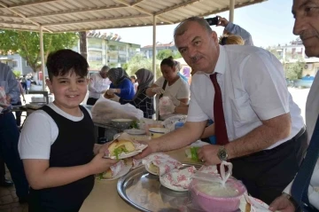 Aydın’da öğrencilerin balık ekmek keyfi
