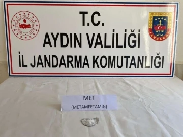 Aydın jandarması uyuşturucu kullanımı ve ticaretine geçit vermiyor
