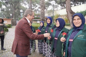 Ayvalık Belediye Başkanı Ergin, “Cinsiyete dayalı ayrımcılıkla mücadele etmeliyiz”
