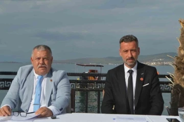 Ayvalık’ta İYİ Partili Çakır partisinden istifa etti
