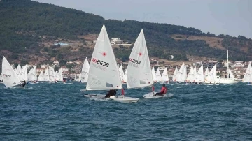 Ayvalık’ta Yelken Ligi ILCA ilk etap yarışları başladı
